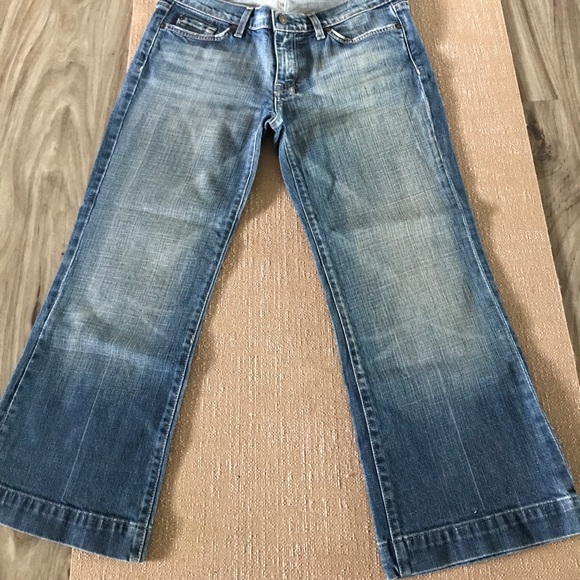 7 for all Mankind Cropped Jean - Picture 2 of 6